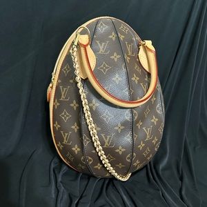 Louis Vuitton Exclusive Limited Edition Large Egg Bag